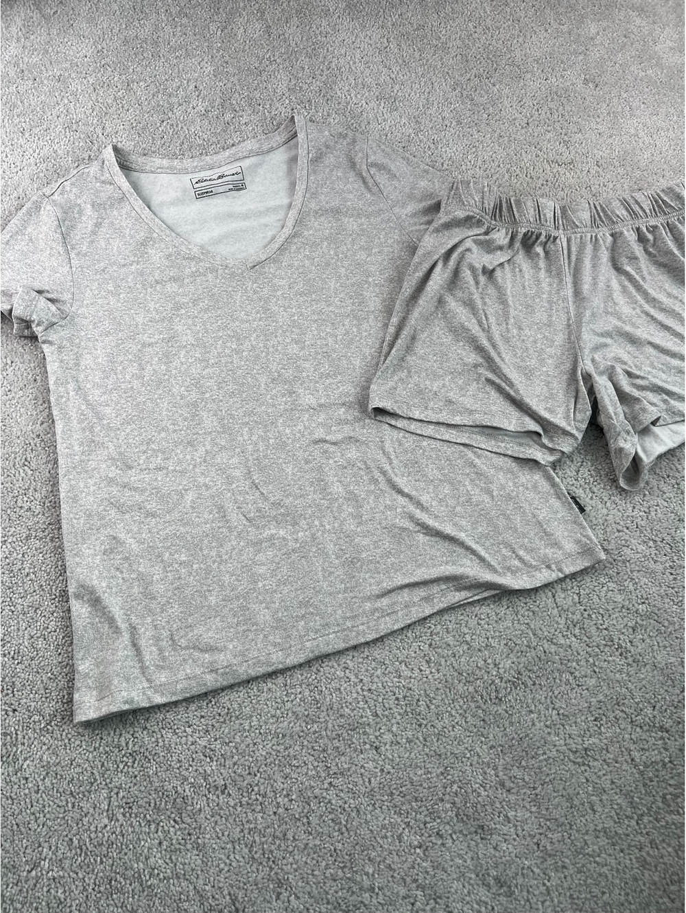 Eddie Bauer Women’s Pajama Set Gray V Neck T Shirt Shorts Sleepwear Size M